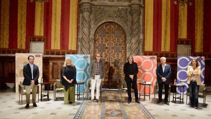 Óscar Ramirez (PP), Gemma Sendra (ERC), Joan Subirats (PSC), Ferran Mascarell (JuntxCat) i Eva Parera (Barcelona pel Canvi), després de la presentació del Pacte per la Cultura a Barcelona.