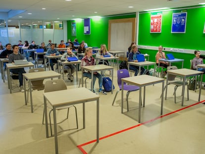 Estudiantes en un centro de secundaria de Ubbergen (Países Bajos).