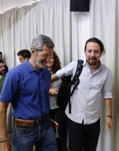 Pablo Iglesias y Julio Rodr&iacute;guez, el pasado s&aacute;bado en Madrid. 