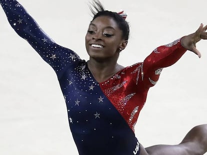 Simone Biles durante os Jogos Olímpicos do Rio 2016.