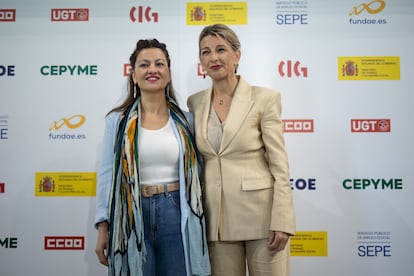 La vicepresidenta Yolanda Díaz junto a la ministra Sira Rego el pasado mayo.