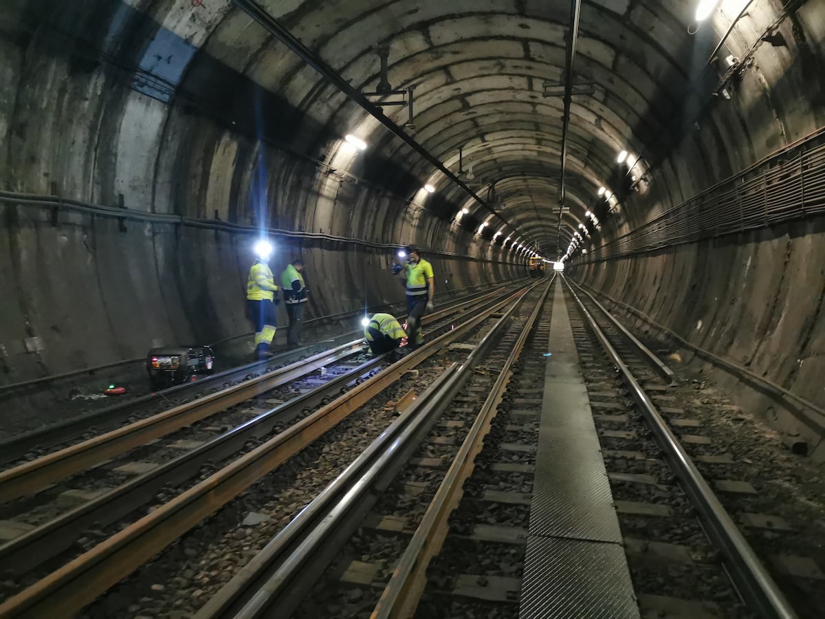 El arco este de la Línea 6 de Metro, entre Moncloa y Legazpi, cierra hasta final de año