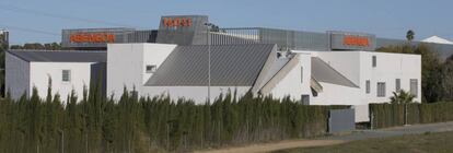 Exterior del complejo de Abengoa Water en Dos Hermanas (Sevilla)