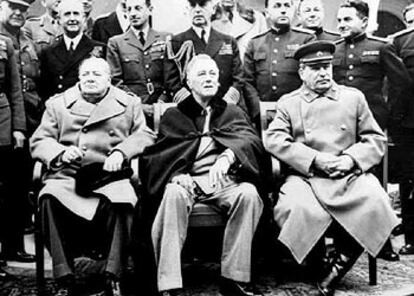 De izquierda a derecha, Churchill, Roosevelt y Stalin en 1945 en Yalta.