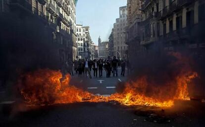 Al menos nueve heridos en los altercados en Barcelona