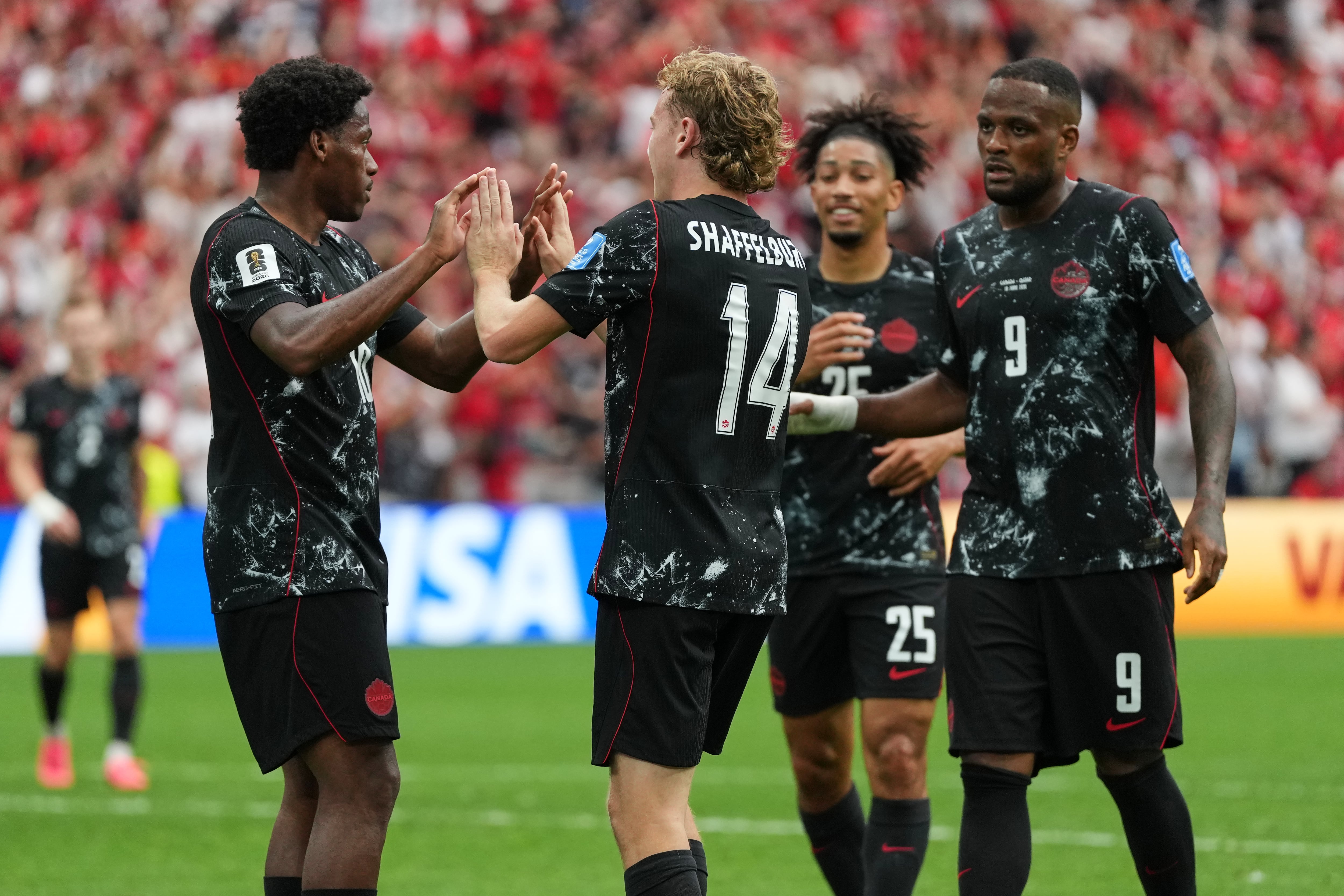 Así le hemos contado el partido entre Canadá - Qatar (5-0) en el Mundial