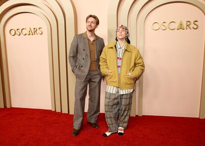 La cantante Billie Eilish y su hermano, el compositor Finneas O'Connell, nominados a la mejor canción original por 'What Was I Made For?', de la banda sonora original de 'Barbie', que parten como favoritos al Oscar en la ceremonia del próximo 10 de marzo.