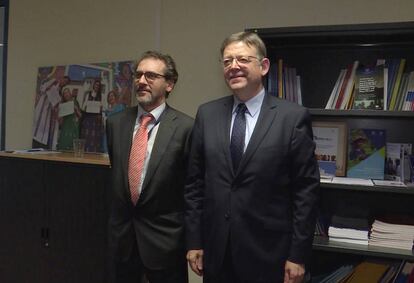 Eugenio Ambrosi, director de la OIM, con el presidente Ximo Puig, en Bruselas.