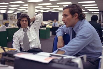 Bob Woodward i Carl Bernstein, a la redacció de The Washington Post el 1973. 
