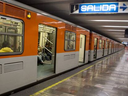 Uno de los andenes del Metro de la capital mexicana. 