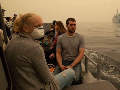 Vizinhos de Mallacoota durante sua evacuação.