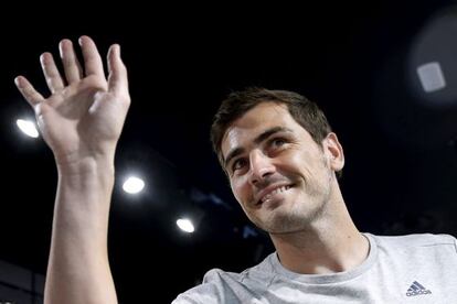 Casillas, hoy, durante un acto publicitario en Leganés.