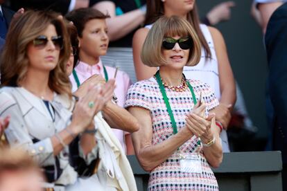 Anna Wintour es una gran aficionada del tenis y su presencia en Wimbledon no podía faltar.