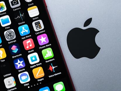 Dos investigadores de la empresa de 'software' Mysk aseguran que Apple recopila información personal de los datos de uso del iPhone mientras promete explícitamente no hacerlo.