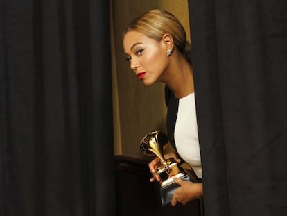 Beyonc&eacute;, durante los premios Grammy de 2013 en Los &Aacute;ngeles.
  