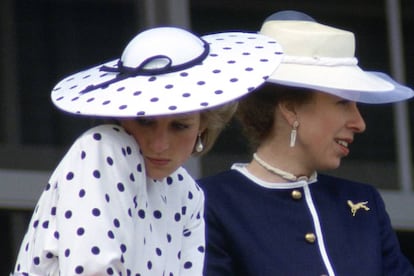 Lady Di e a princesa Ana em 1986