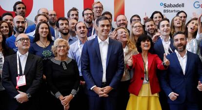 El presidente del Gobierno, Pedro S&aacute;nchez, el pasado viernes en South Summit, junto a Manuela Carmena (alcaldesa de Madrid), Mar&iacute;a Benjumea, (fundadora de Spain Startup) y Francisco Polo, secretario de Estado para el Avance Digital. 