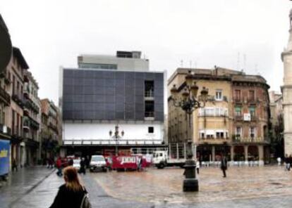 Plaça Mercadal de Reus, on s'havia de celebrar el 'Sant Jordi d'estiu'. 