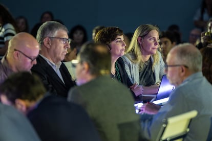 In the engine room of EL PAÍS: this is how the first page is decided | 50th Anniversary