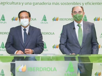El presidente de Asaja, Pedro Barato, y el de Iberdrola, Ignacio Sánchez Galán.
 
 