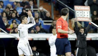 Cristiano es sustituido por Chicharito en el partido ante el celta.