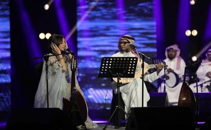 Concierto de la cantante egipcia Angham y el músico saudí Rabeh Saqer en el festival Jeddah Season, que se celebra en la ciudad saudí.