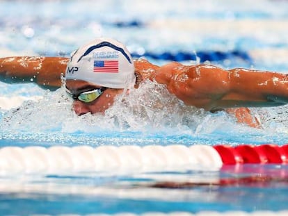 Phelps durante las semifinales de 200 estilos en Omaha.