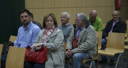La coordinadora de EU, Marga Sanz, sentada junto al diputado de la coalición Ignacio Blanco, en la vista por la demanda de Calatrava.
