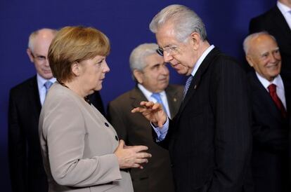 El primer ministro Monti y la canciller Merkel, la semana pasada en Bruselas.