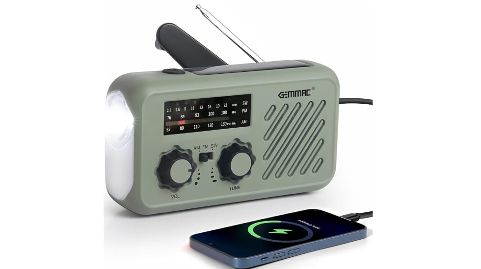 Radio de emergencia solar con manivela.