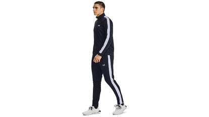 Conjunto deportivo de dos piezas para hombre.