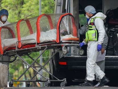 Zona Triage del Hospital Rodolfo Antonio de Mucha "Los Venados" a la llegada de pacientes con síntomas de covid-19.