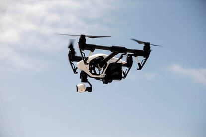 Dron realizando pruebas para la policía en Somalia, en una imagen de archivo.