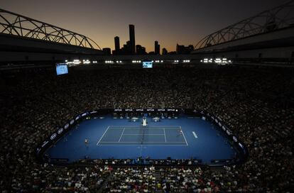 Vista general del campo de tenis durante el partido entre Rafa Nadal y Grigor Dimitrov.