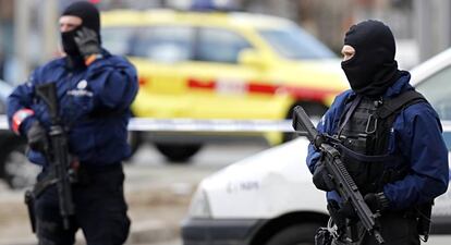 Operaci&oacute;n antiterrorista en el barrio Schaerbeek de Bruselas