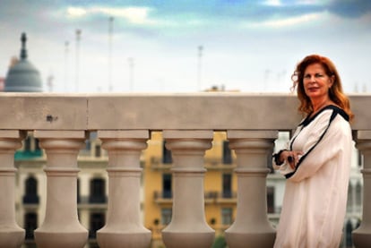 Carmen Alborch en la terraza del Ayuntamiento de Valencia.