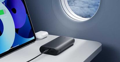 Uso de una batería externa en un avión