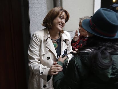 Soraya Rodríguez en la calle Ferraz, el pasado domingo.