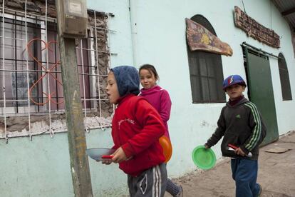 Niños en un comedor de Florencio Varela, en la periferia bonaerense.