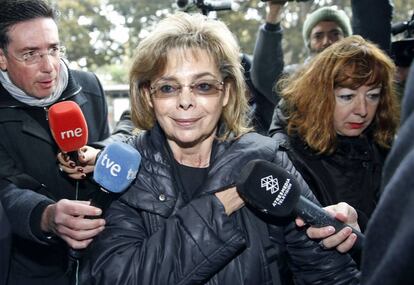 La exconcejal de Valencia María José Alcón llega al Tribunal Superior valenciano.
