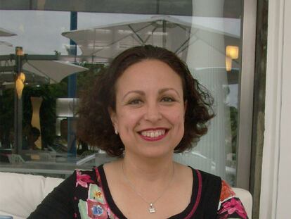 La sexóloga Amal Chabach, el 3 de julio en una terraza de Casablanca.