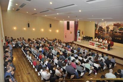 Acto de cierre de campaña de Mikel Torres en la sede de UGT de Barakaldo.