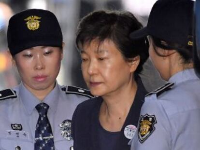Park Geun-hye ha sido juzgada por un un tribunal de Seúl por abuso de poder, coacción y soborno