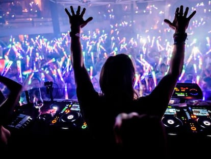 El DJ David Guetta, durante una actuación en Pachá de Ibiza.