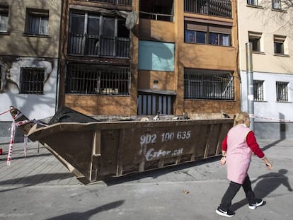 Una imagen del edificio incendiado en Sant Roc el pasado cinco de enero.