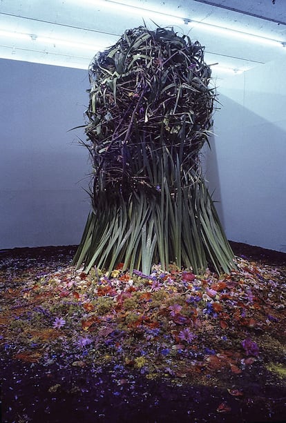 'Linga Japonica' una instalación de 1991 del artista japonés.