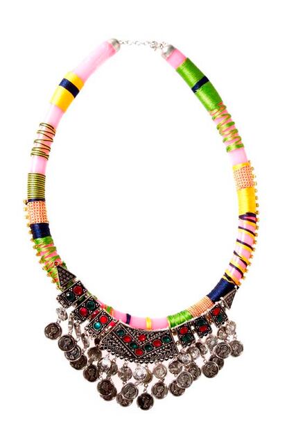 Collar tribal con medallones, de Asos (46,39 euros).