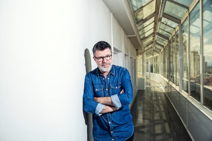 
El cómico Héctor de Miguel, Quequé, fotografiado en la Cadena SER de Madrid, el 14 de mayo de 2025.
