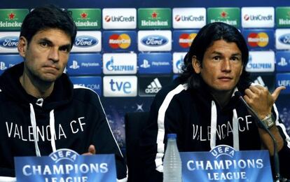 Pellegrino y Valdez, ayer en rueda de prensa.