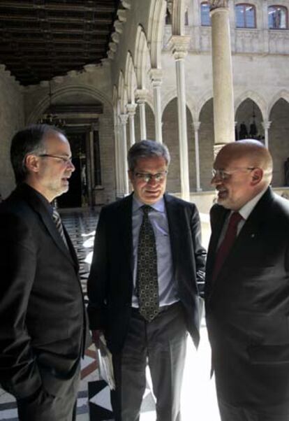 De izquierda a derecha, Antoni Castells, Joan Saura y Josep Huguet.